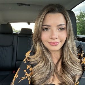 Meet your Posher, Camille